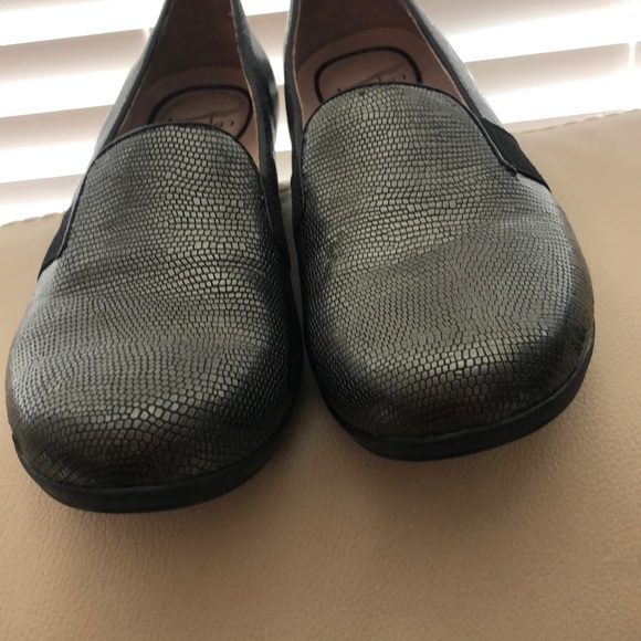 Dansko Metallic Lizard Addy Flat - Picture 6 of 7